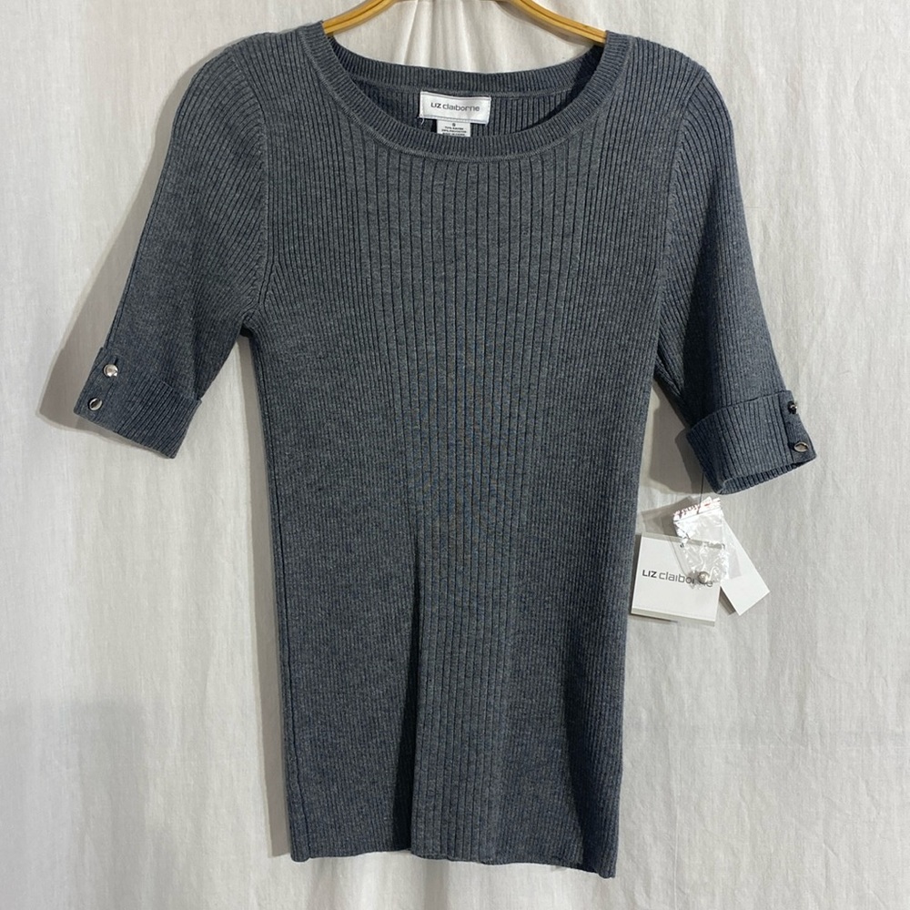 LIZ CLAIBORNE RIBBED TABLE SWEATER
NWT